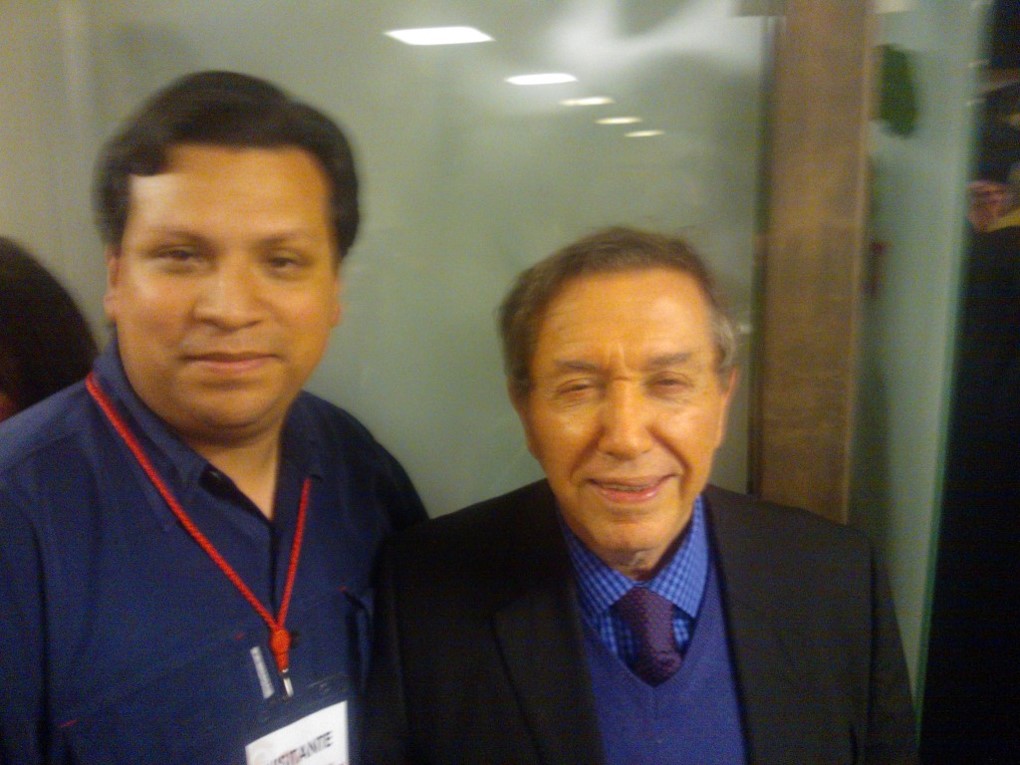 Carlos Esteve con Hector Salama